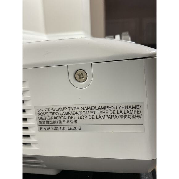 Mitsubishi XD520U DLP Projector High-Quality HD Home Theater Tested & Working - Picture 4 of 8